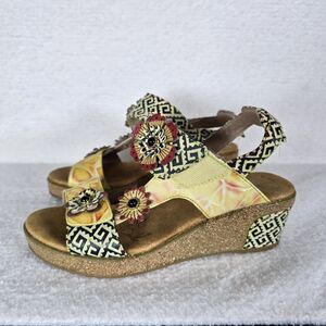 L Artiste Spring Step Radd Women Size 40 9.5 Wedge Sandals Floral Cork Leather